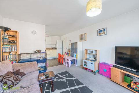 7 Boundary Place, Tadley, RG26 4PW
