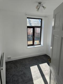 2 bedroom terraced house to rent, Fitzroy Street, Ashton-under-Lyne OL7