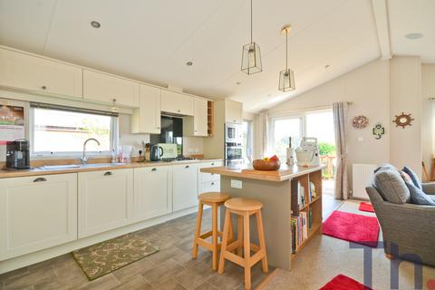 2 bedroom lodge for sale, Roebeck Country Park, Ryde PO33