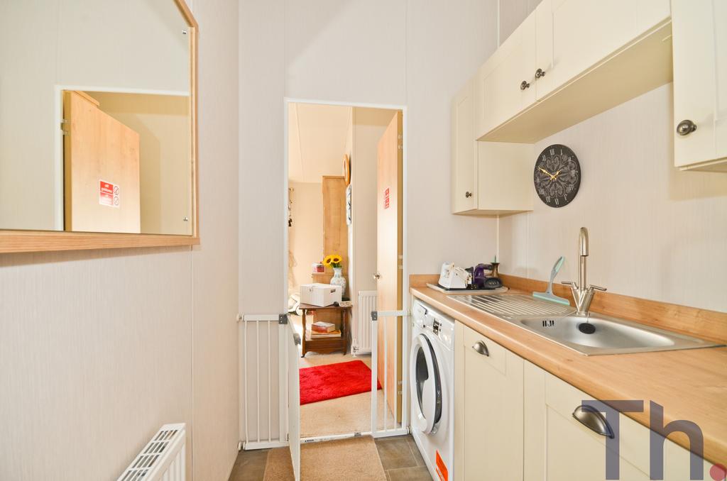 Unity Roebeck Spc Roebeck Country Park, Ryde PO33 2 bed lodge for sale - £79,950