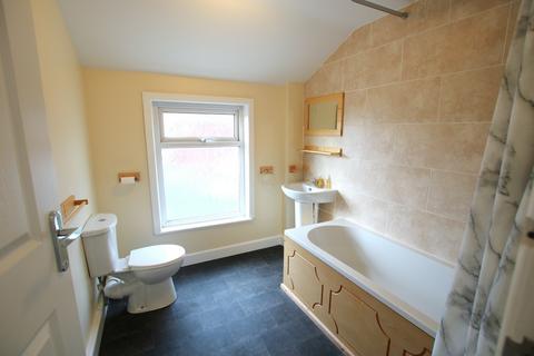 2 bedroom terraced house to rent, West Street, Great Harwood, Blackburn