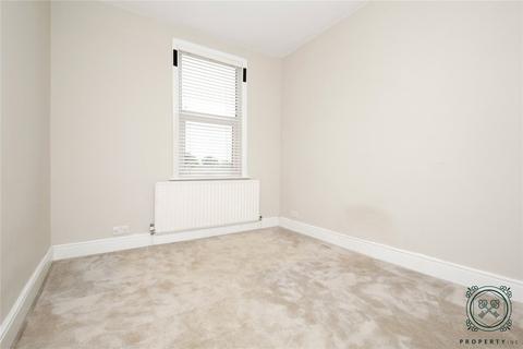 15 Sandford Avenue, London, N22 5EJ