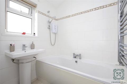 15 Sandford Avenue, London, N22 5EJ