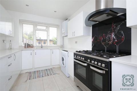 15 Sandford Avenue, London, N22 5EJ