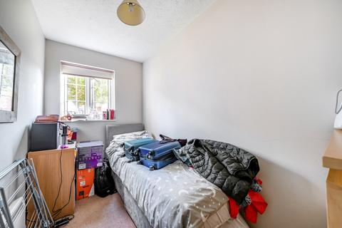 50 Sigrist Square, Kingston Upon Thames, KT2 6JY