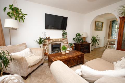 2 Burn Bridge Drive, Strathaven, ML10 6UP