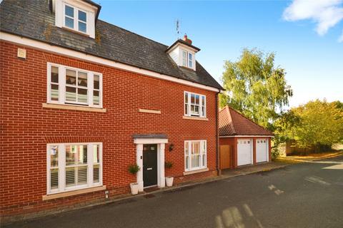 7 Barley Close, Mistley, Manningtree, CO11 1GA