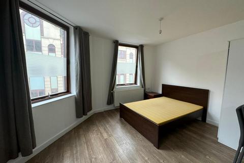 Studio to rent, Moorfields, Liverpool L2