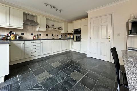 4 bedroom terraced house for sale, Horstmann Close, Bath