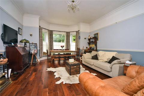 4 bedroom apartment for sale, Salmons Lane, Whyteleafe, Surrey, CR3