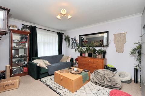 1 bedroom apartment to rent, Marlborough Gardens, Surbiton KT6