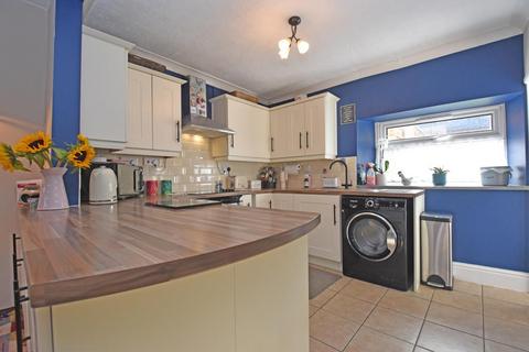 3 bedroom detached house for sale, Pound Square, Cullompton