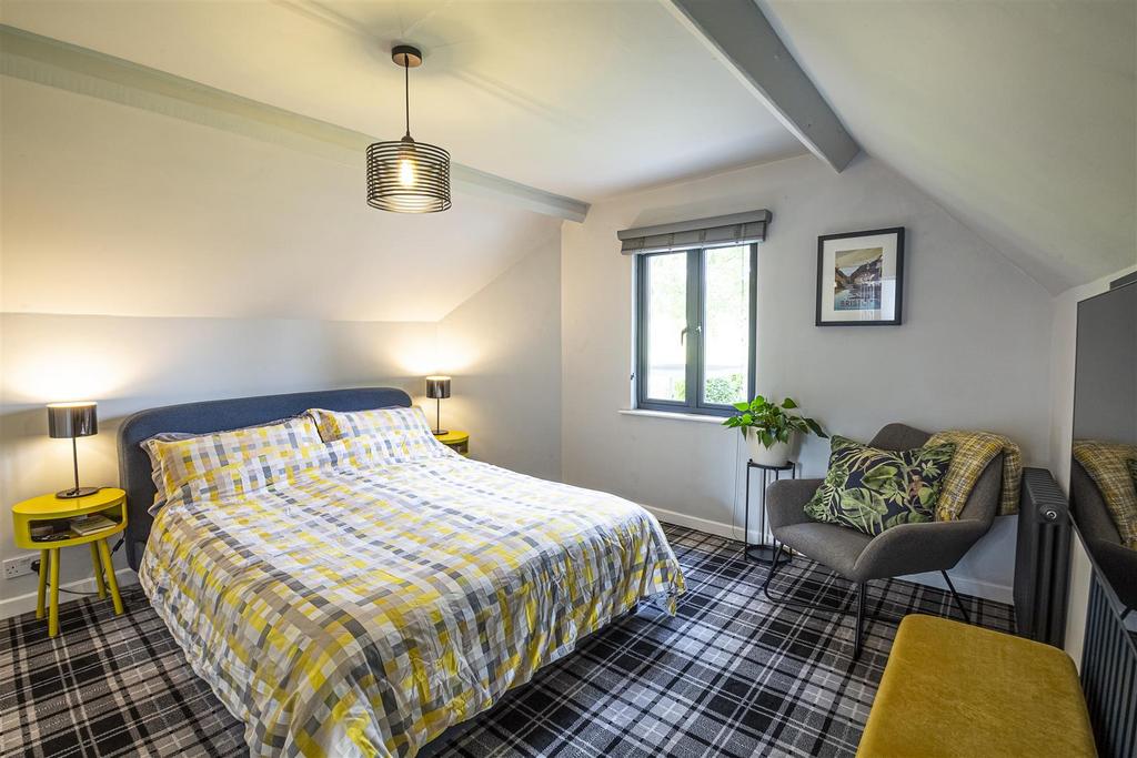 44-The Lodge, Brake Lane, Hagley.jpg