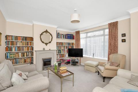 83 Overdale, Ashtead, KT21 1PX