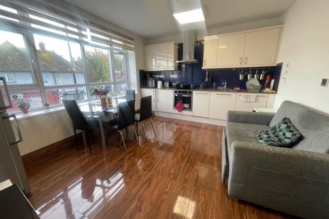 Studio to rent, Westbury Avenue, Turnpike Lane