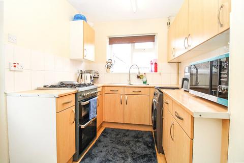 2 bedroom end of terrace house for sale, Banwell Avenue, Park North, Swindon, Wiltshire, SN3