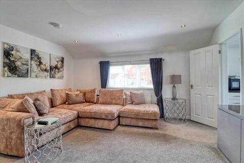 2 bedroom apartment for sale, The Green, Great Bentley CO7