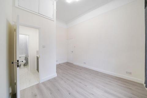 2 bedroom flat to rent, Willesden Lane, London, NW6