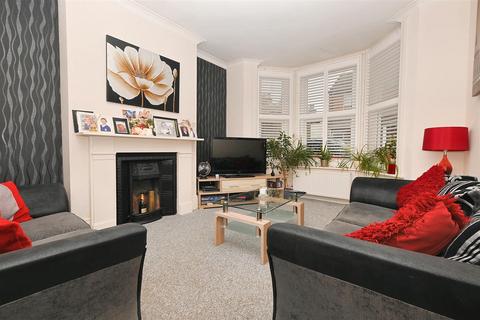 3 bedroom terraced house for sale, Neville Road, Eastbourne