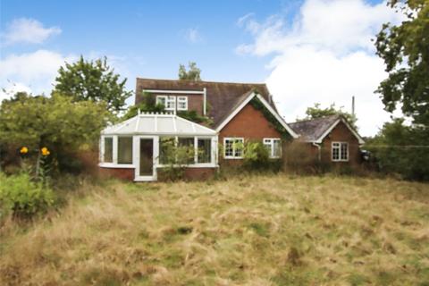 3 bedroom detached house for sale, Cowley Road, Lymington, Hampshire, SO41