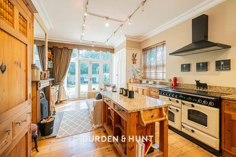 4 bedroom semi-detached house for sale, Wanstead Place, Wanstead E11