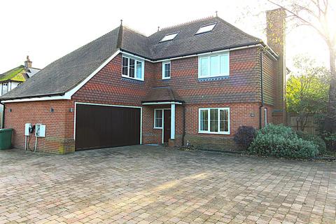 7 bedroom detached house to rent, Tadworth