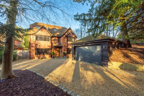 5 bedroom detached house for sale, Kingswood Road, Penn and Tylers Green, High Wycombe, Buckinghamshire, HP10