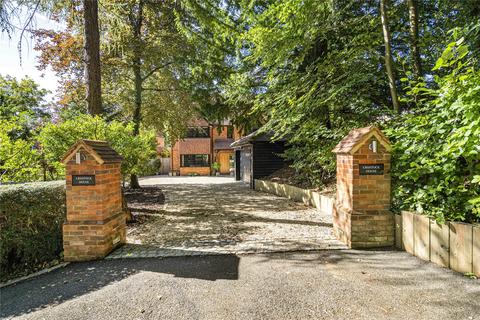 5 bedroom detached house for sale, Kingswood Road, Penn and Tylers Green, High Wycombe, Buckinghamshire, HP10