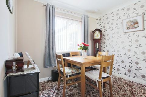 3 bedroom terraced house for sale, Lythe Avenue, Hull, HU5 4TE