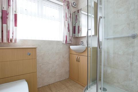 2 bedroom semi-detached bungalow for sale, Norland Avenue, Hull, HU4 7SU