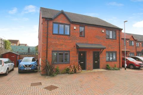 3 bedroom semi-detached house for sale, Bentley Close, Driffield YO25