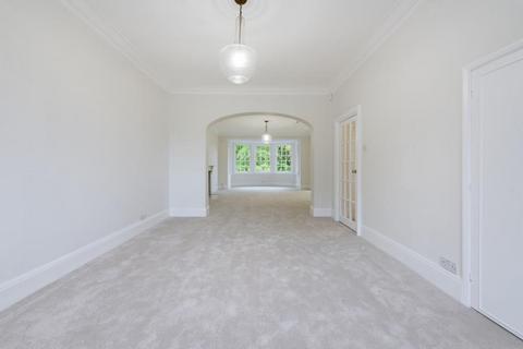 2 bedroom flat to rent, Redington Road, Hampstead, London, NW3