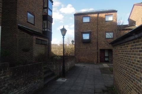 4 bedroom house to rent, Merchants Walk, Southampton SO14