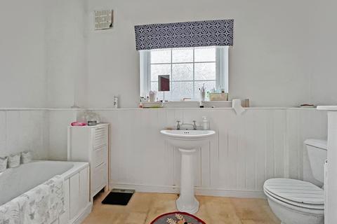 1 Eden Crescent, Carlisle, CA3 9LB
