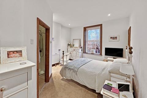 1 Eden Crescent, Carlisle, CA3 9LB