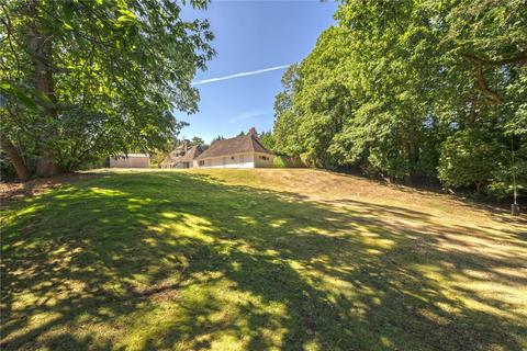 4 bedroom detached house to rent, Camp End Road, Weybridge, KT13