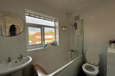 3 bedroom semi-detached house for sale, Berkeley Close Offerton, Offerton