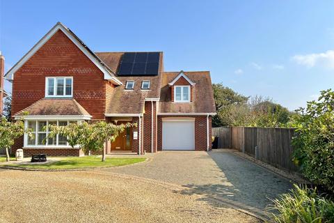 4 bedroom detached house for sale, Pless Road, Milford on Sea, Lymington, Hampshire, SO41