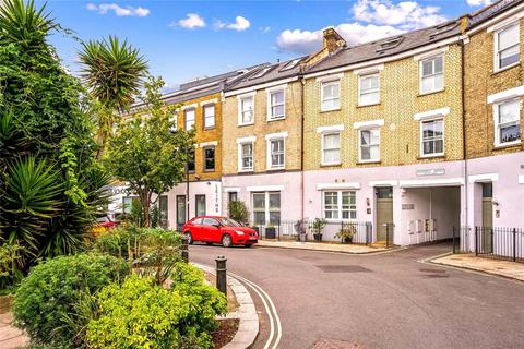 3 bedroom mews to rent, Wendell Mews, London W12