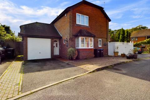 3 bedroom house for sale, Roseleigh Gardens, Scaynes Hill, RH17