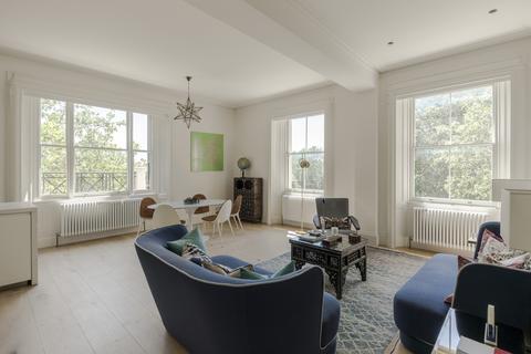 2 bedroom flat for sale, Hyde Park Gardens, London W2