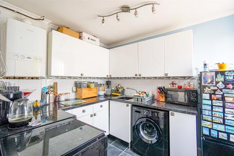 1 bedroom flat for sale, London Road, St. Leonards-On-Sea