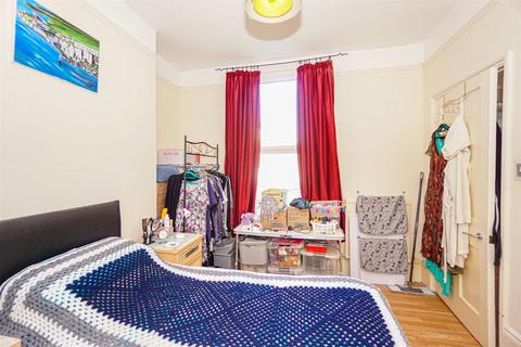 1 bedroom flat for sale, London Road, St. Leonards-On-Sea