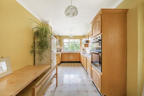 39 Station Crescent, Ashford, TW15 3HX