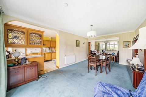 39 Station Crescent, Ashford, TW15 3HX
