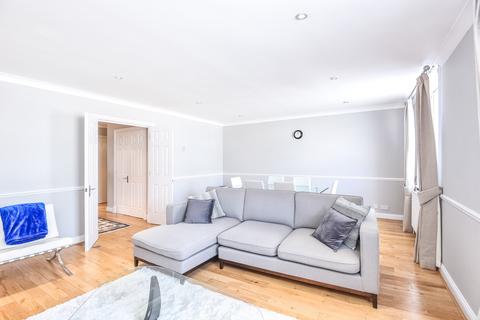 3 bedroom apartment to rent, Elvaston Place South Kensington SW7