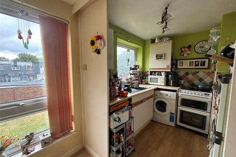 85 Shepherds Close, Romford, RM6 5AH