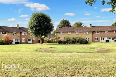 3 bedroom terraced house for sale, Carve Ley, Welwyn Garden City