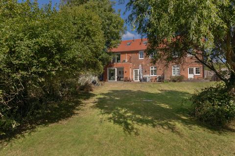 5 bedroom semi-detached house for sale, Sergeants Green Lane, Upshire, Essex