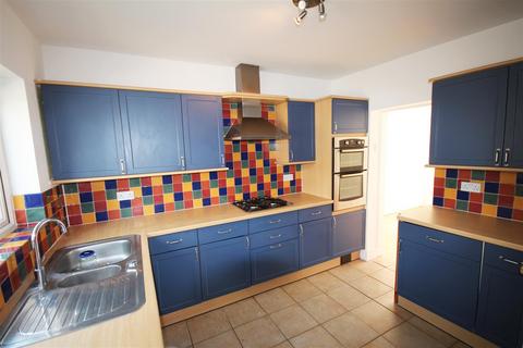 3 bedroom semi-detached house to rent, Carden Crescent, Patcham, Brighton